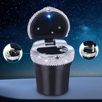 Mini posacenere da auto brillante - Design elegante e chiusura a prova di fumo